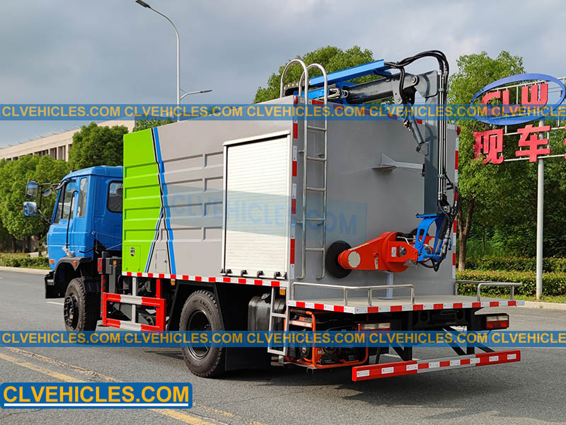 Camion taille-bordures