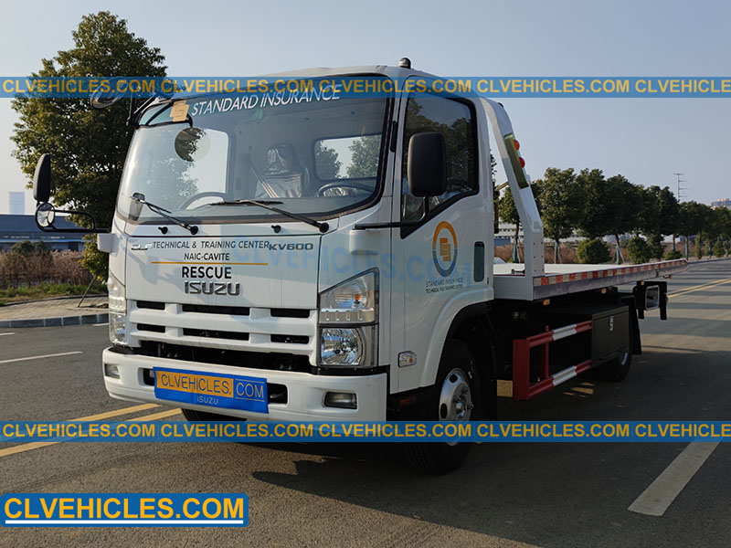 ISUZU wrecker truck
