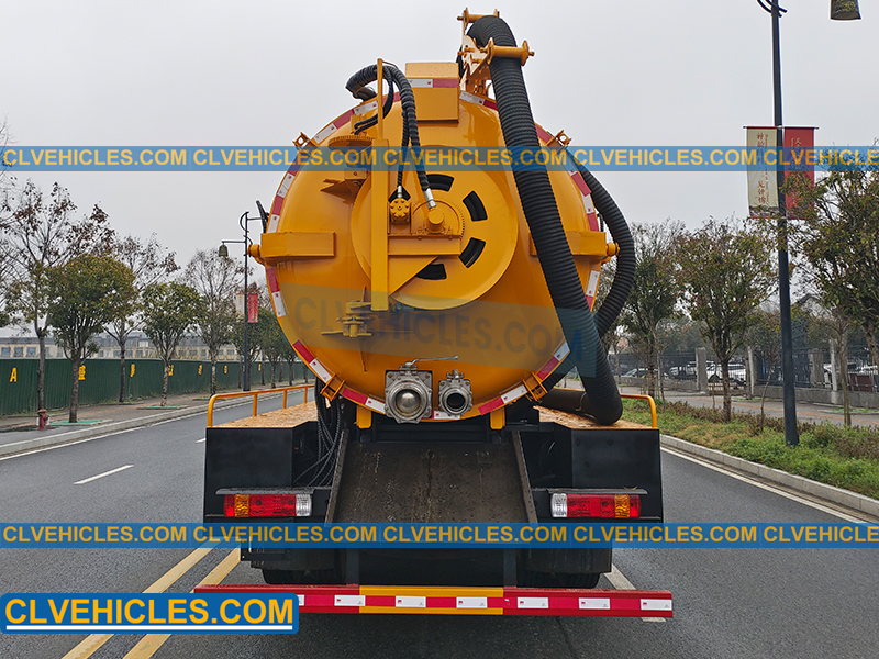 CHENGLONG H7 Vacuum Jetting Truck