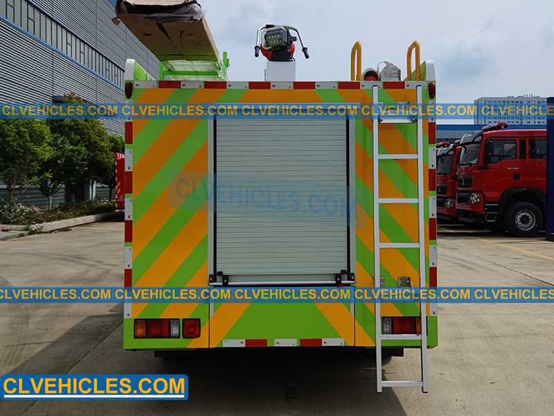 ISUZU 700 fire truck