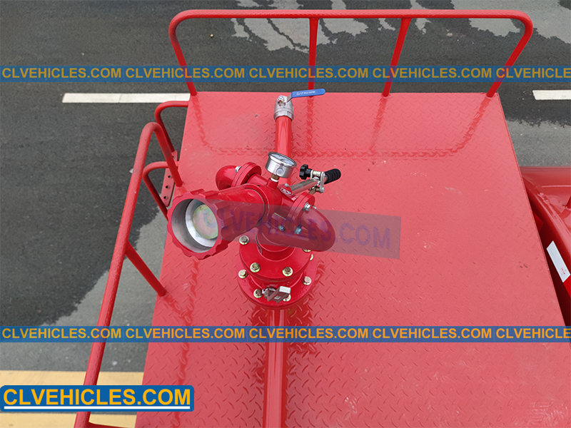 fire fighting water truck