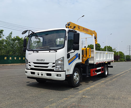 Un camion-grue ISUZU ELF monté sur camion-grue est expédié en Éthiopie