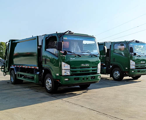 
     Deux unités de camions à ordures ISUZU Compactor expédiées à Guam
    