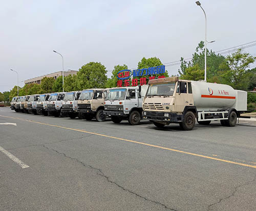 10 unités de camion-citerne de remplissage de GPL 12CBM expédiées au Nigeria