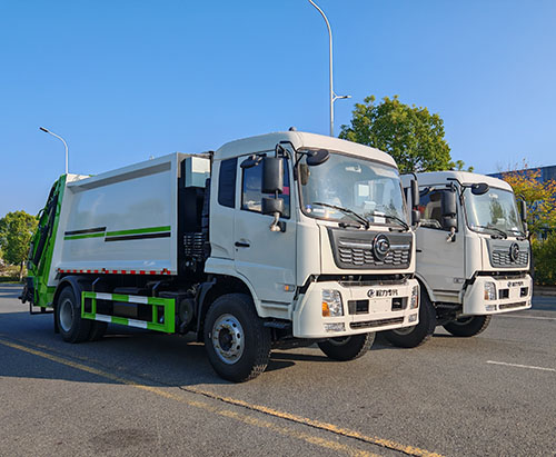 Deux unités de camion à ordures compacteur expédiées au Myanmar