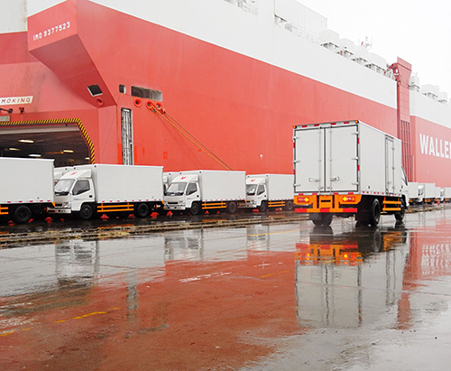 80 unités de camion de type fourgon à destination de l'Algérie